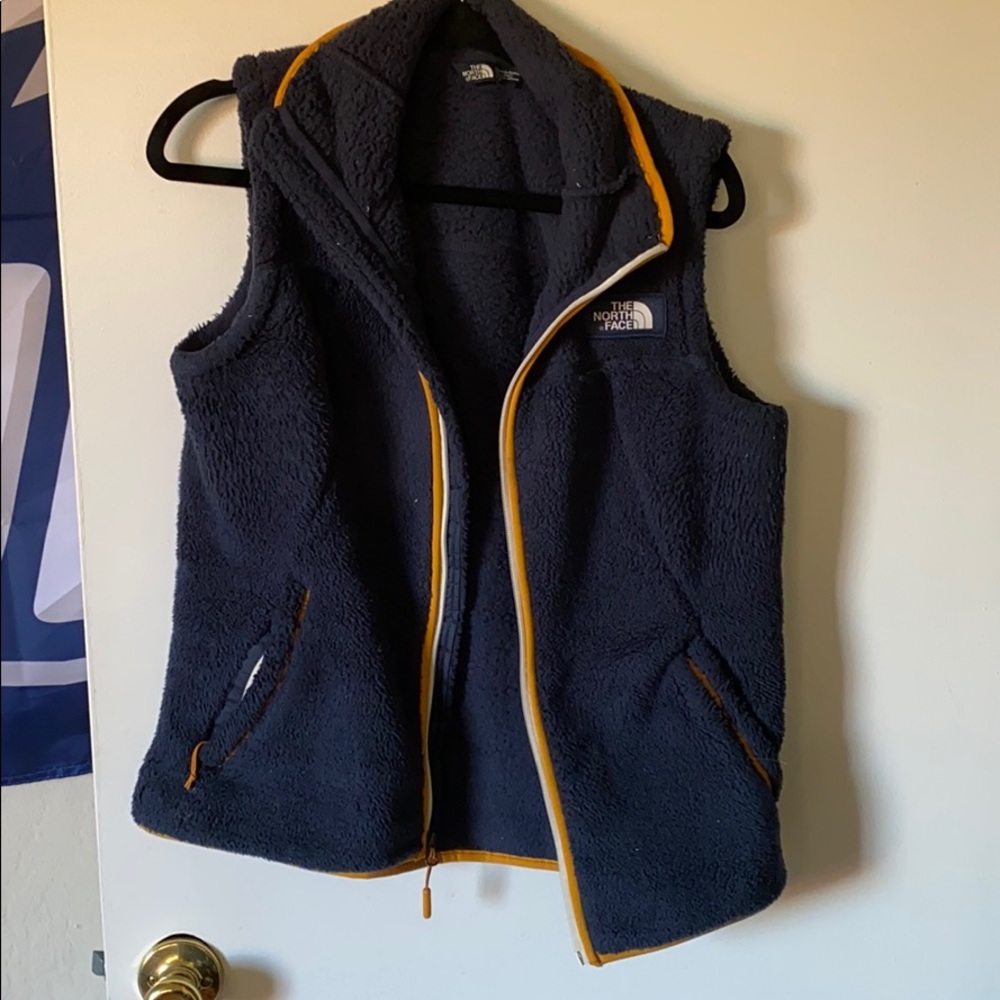 BRAND NEW (without tags) North Face fleece vest